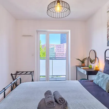 Rock In Share - Dans Les Etoiles Apartment Strasbourg